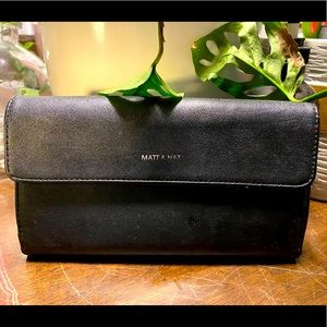 Black Matt & Nat Wallet Brand New no Tags